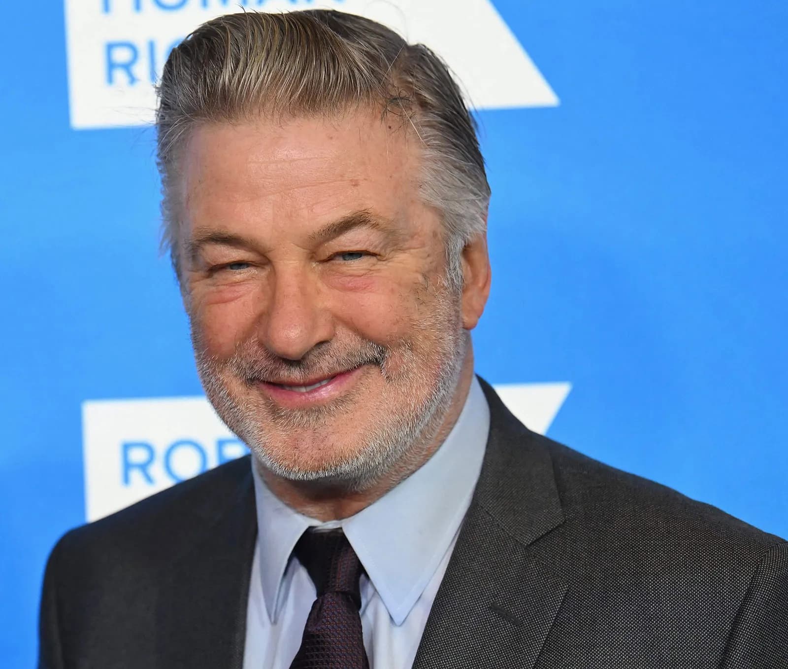Alec Baldwin relata la tragedia de ‘Rust’ en un avance del documental sobre el tiroteo mortal